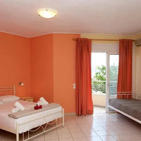 Apartmán Christina Studio's *