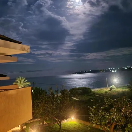 Christina Studio's * Lourdata (Kefalonia)